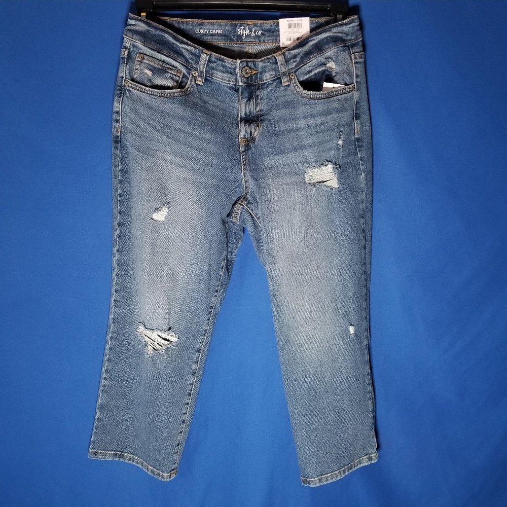 Style & Co. Distressed Curvy Fit Capri Jeans